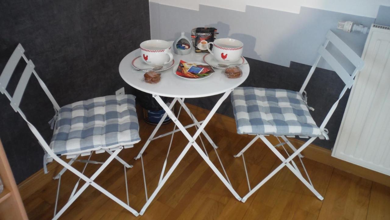 Grande Chambre Sdb Privee Avec Balcon Lannion Luaran gambar